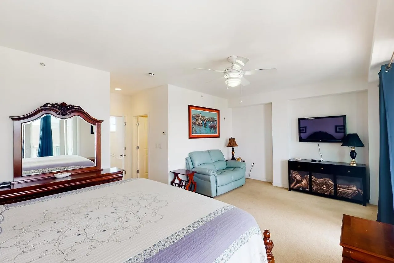 The Sanctuary - Penthouse Paradise 402A Virginia Beach